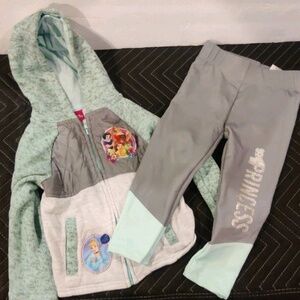 Disney Princess Sweatshirt Pants Size 3T Zip Up Cinderella Tiana Rapunzel Gray